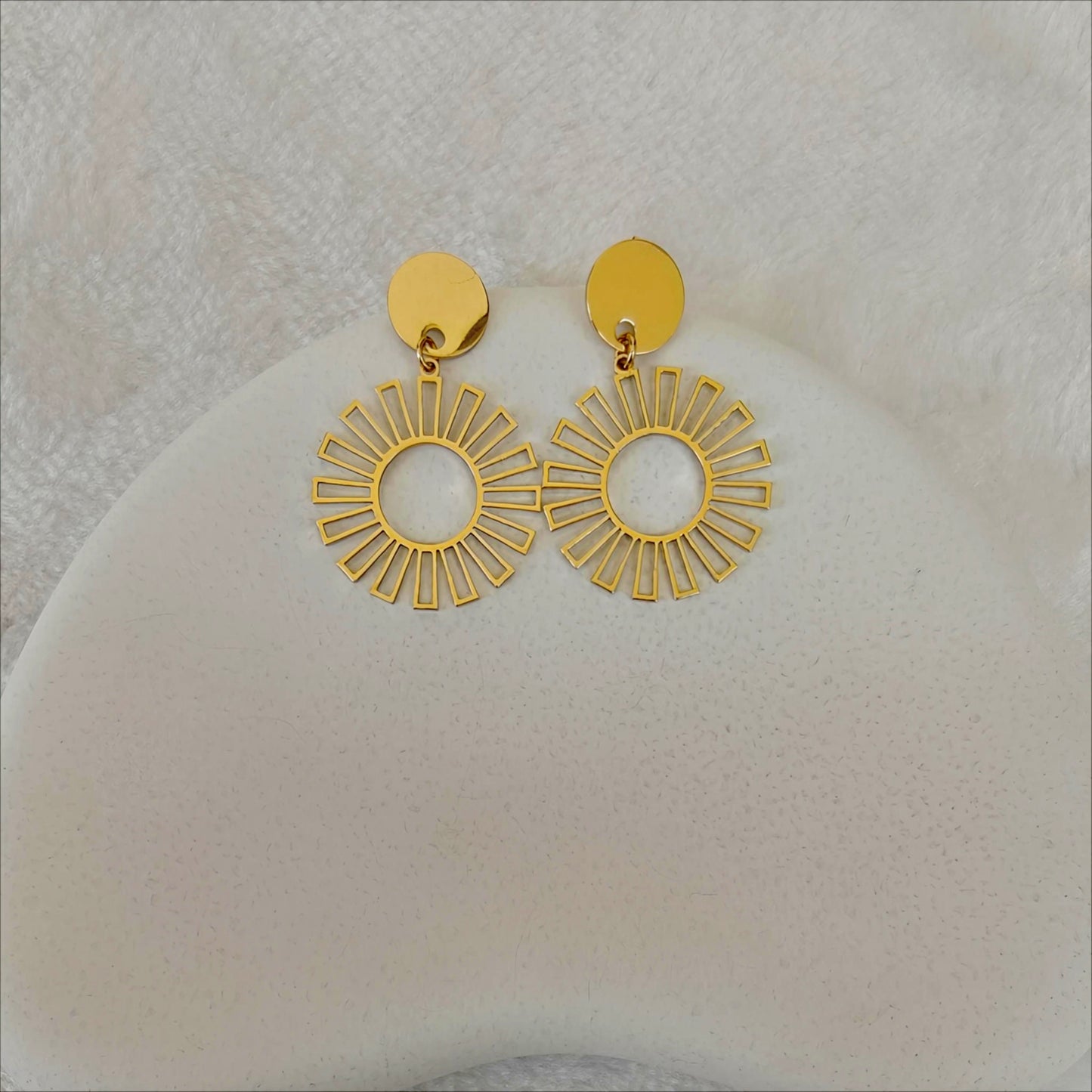 Modern Golden Sunburst Dangle Earrings