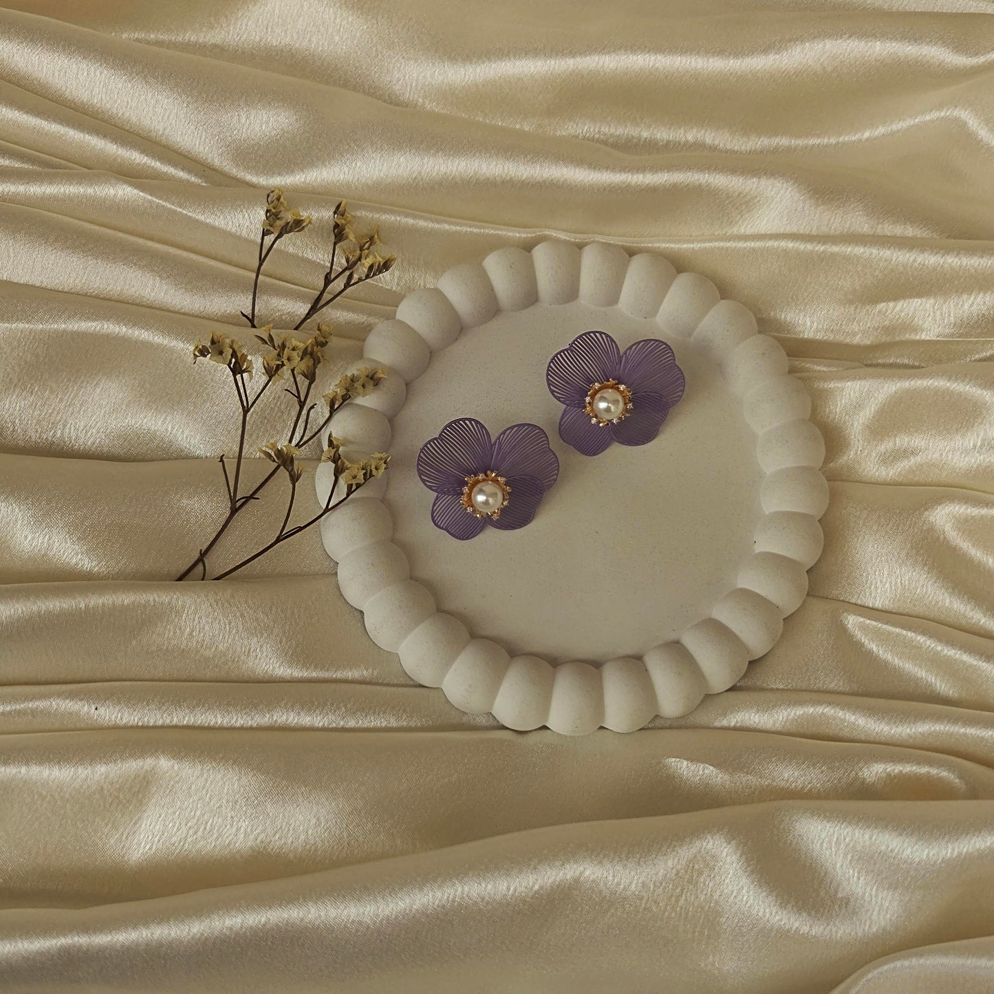 Filigree Floral Studs!