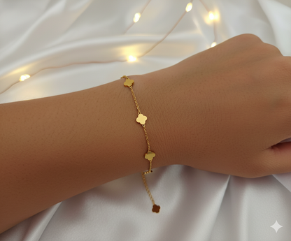 Delicate Gold Clover Chain Bracelet