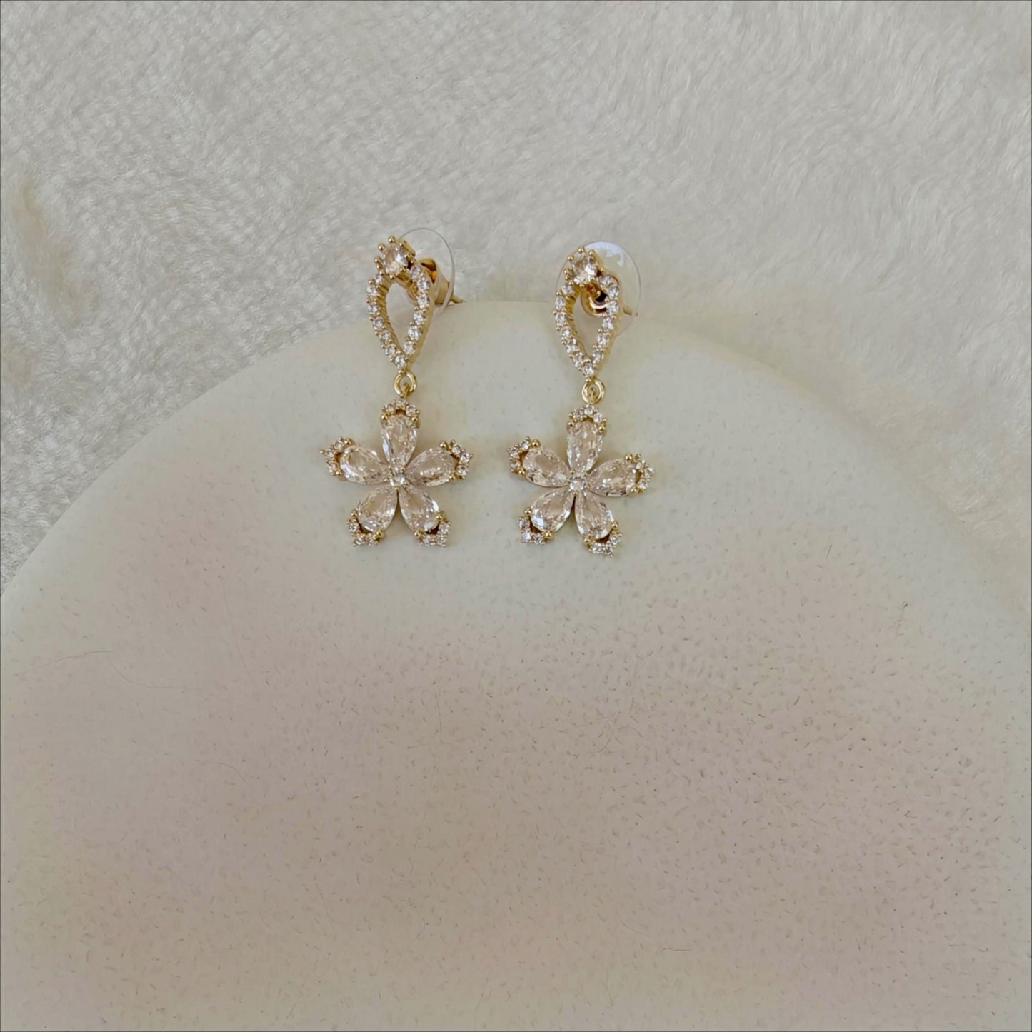 Delicate Sparkling Flower Dangle Earrings