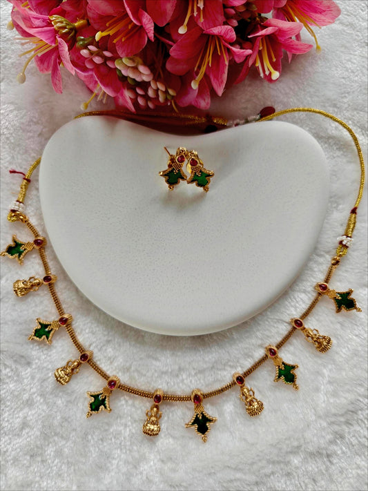 Temple Charm Necklace Set Green