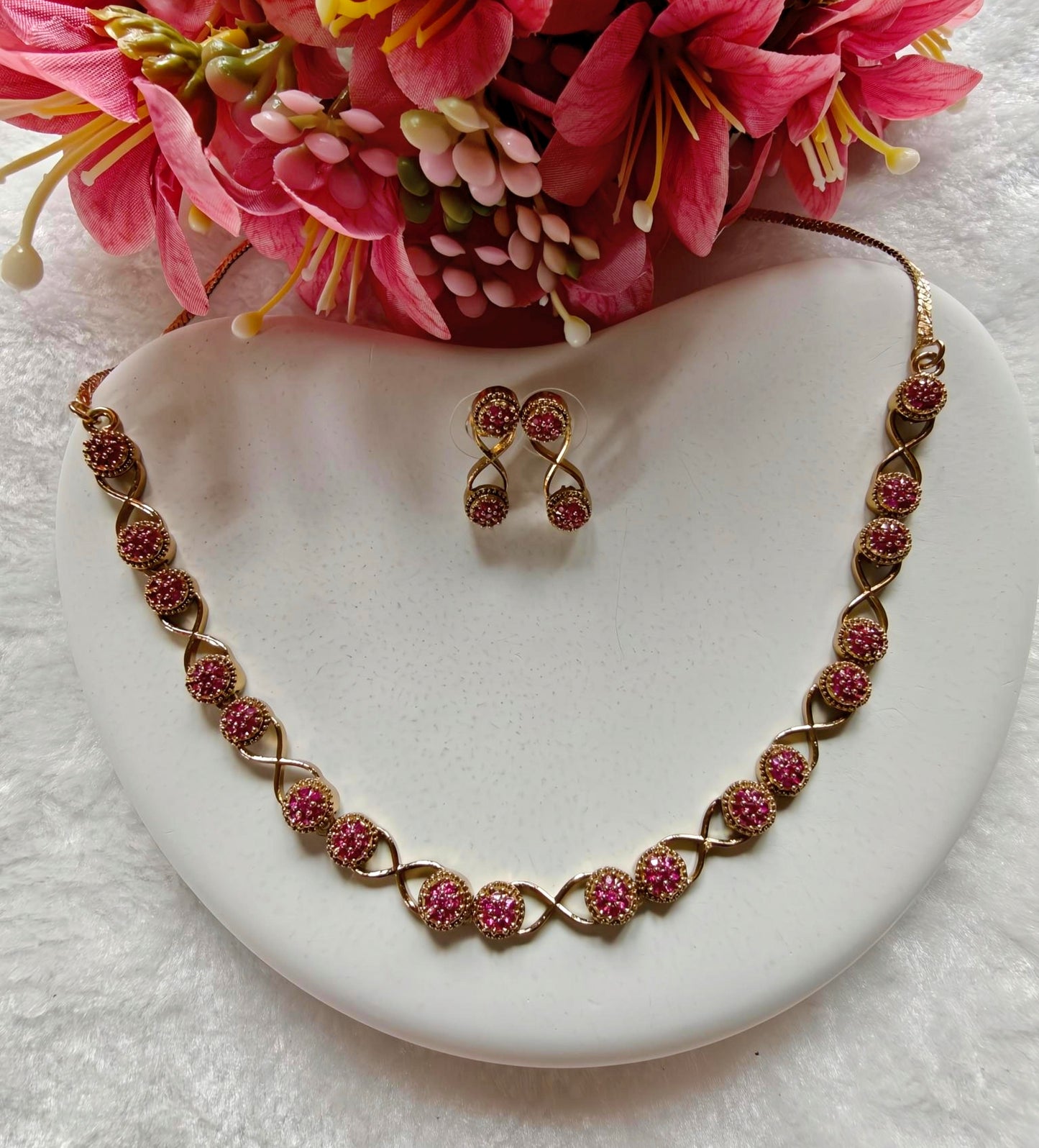 Twisted Infinity Link Necklace Pink Stones