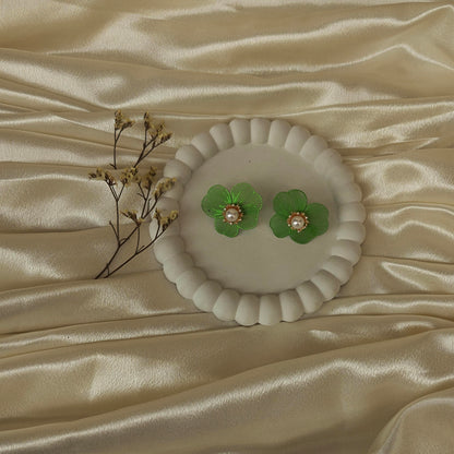 Filigree Floral Studs!